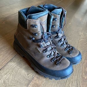 Kenetrek Hardscrabble Hiker Boots